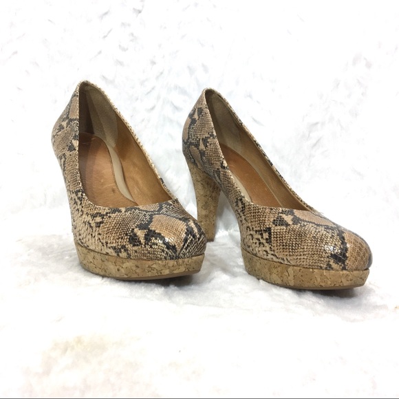 Nurture Faux Snake Skin Heels 8 1/2 - Picture 2 of 6